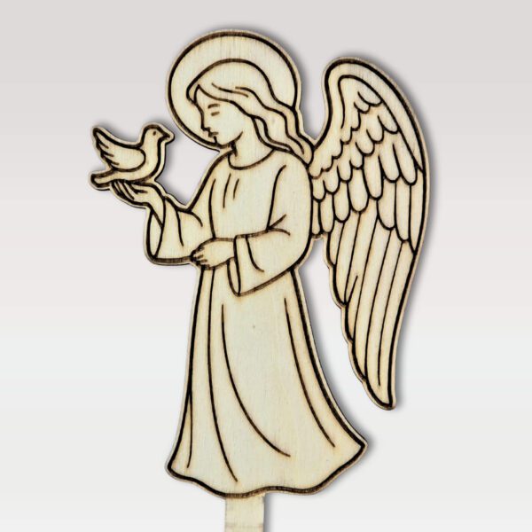 Lesena sveča na piku iz vezane plošče - angel z golobom v roki