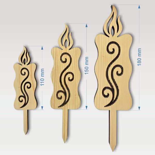 Lesene sveče na piku iz masivne smreke naravne barve (natur) - prikaz velikosti